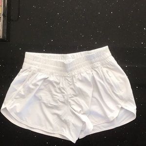 lululemon Tracker Short V